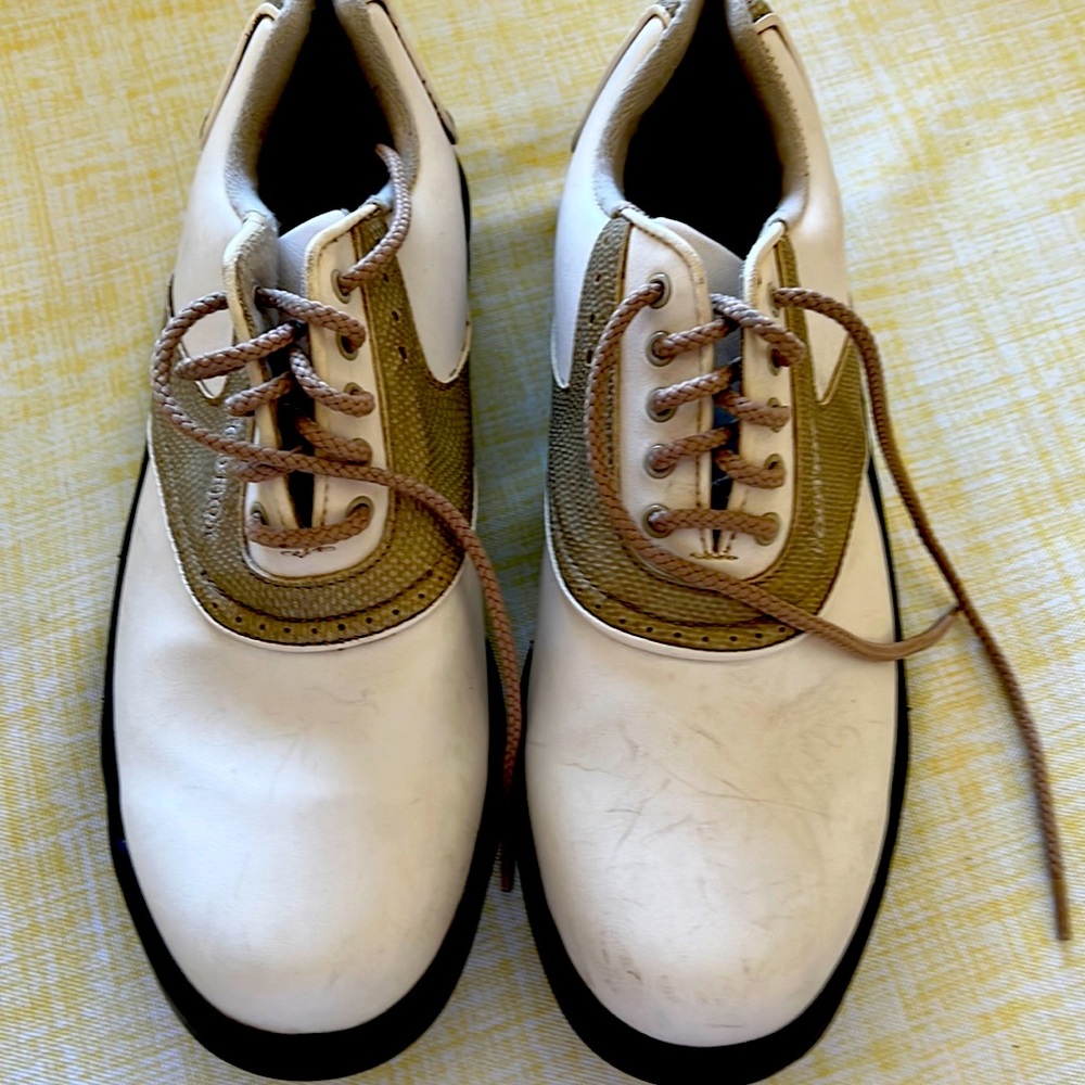 FootJoy women golf shoes- -used - still good for next golfer !